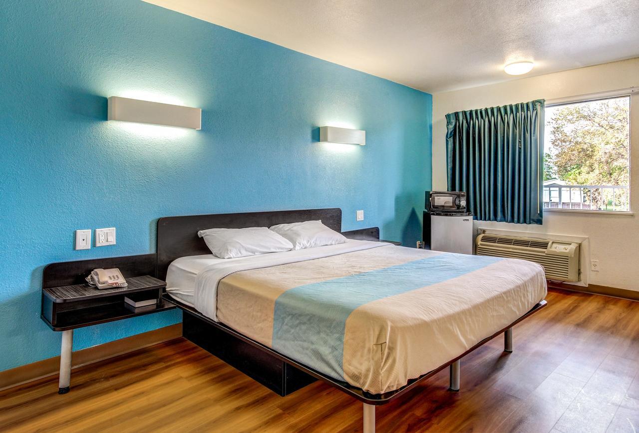 Motel 6 Waco - Lacy Lakeview Bellmead Dış mekan fotoğraf