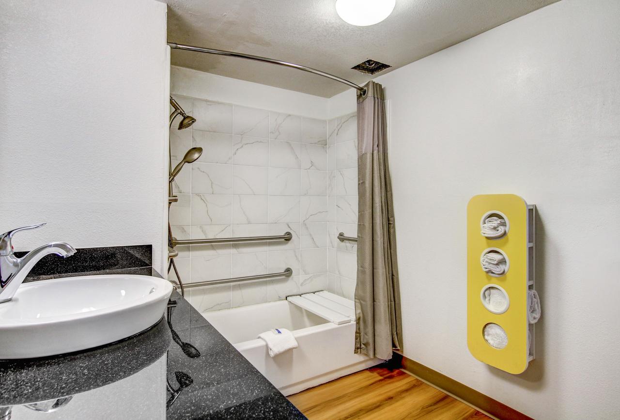 Motel 6 Waco - Lacy Lakeview Bellmead Dış mekan fotoğraf