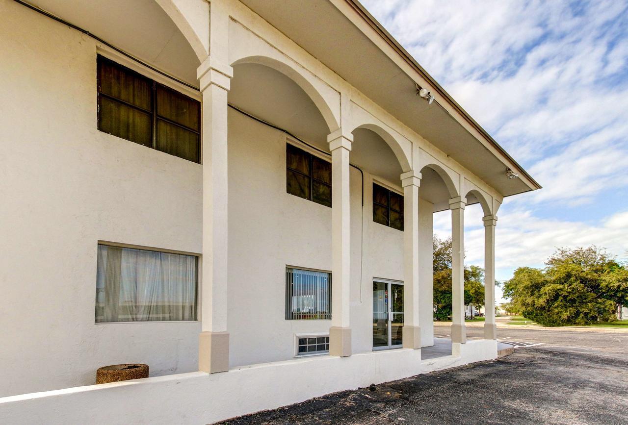 Motel 6 Waco - Lacy Lakeview Bellmead Dış mekan fotoğraf